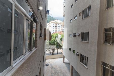 Apartamento à venda com 99m², 2 quartos e 2 vagasQuarto - Vista 