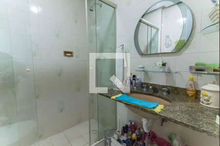 Apartamento à venda com 99m², 2 quartos e 2 vagasBanheiro Social