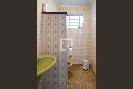 Lavabo de casa para alugar com 3 quartos, 145m² em Jardim Cordeiro, São Paulo