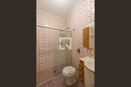 Casa à venda com 160m², 3 quartos e 2 vagas Casa à venda com 160m², 3 quartos e 2 vagasBanheiro