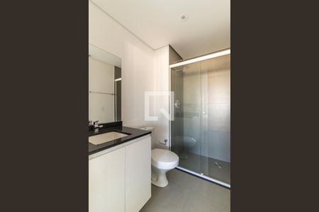 Banheiro de kitnet/studio para alugar com 1 quarto, 39m² em República, São Paulo