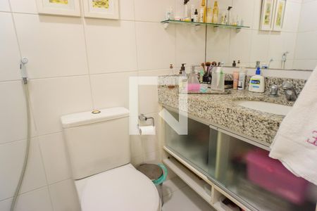 Apartamento à venda com 80m², 2 quartos e 1 vagaBanheiro da Suíte