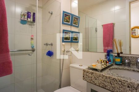 Apartamento à venda com 80m², 2 quartos e 1 vagaBanheiro Social