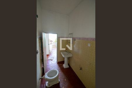 Casa à venda com 440m², 3 quartos e 1 vagaBanheiro