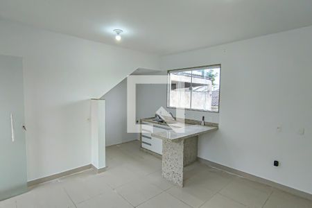 sala - cozinha - area de serviço de apartamento para alugar com 2 quartos, 60m² em Taquara, Rio de Janeiro