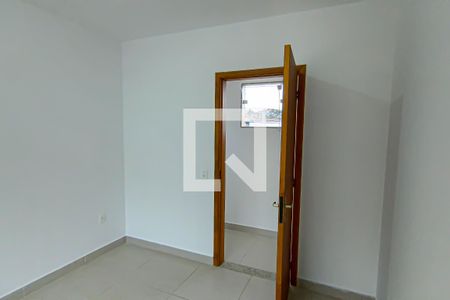 quarto 1 de apartamento para alugar com 2 quartos, 60m² em Taquara, Rio de Janeiro