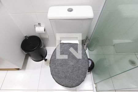 Apartamento para alugar com 34m², 1 quarto e sem vagaDetalhe banheiro