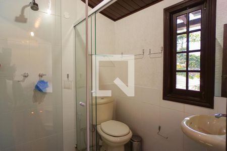 Casa à venda com 264m², 3 quartos e 3 vagasBanheiro da Suíte