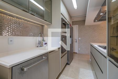 Cozinha de apartamento à venda com 3 quartos, 87m² em Jardim Tupanci, Barueri