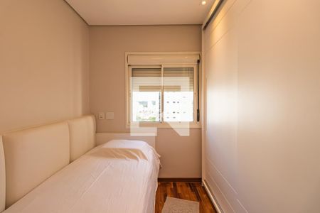 Quarto 1 de apartamento para alugar com 3 quartos, 87m² em Jardim Tupanci, Barueri