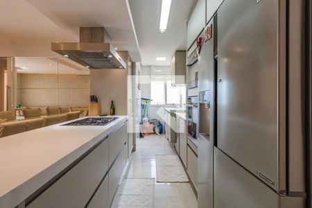 Cozinha de apartamento à venda com 3 quartos, 87m² em Jardim Tupanci, Barueri