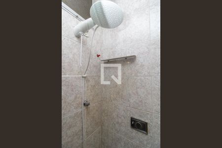 Apartamento à venda com 60m², 2 quartos e 1 vaga Apartamento à venda com 60m², 2 quartos e 1 vagaDetalhe do Banheiro