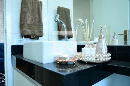 Banheiro de apartamento para alugar com 2 quartos, 53m² em Jardim Colibri, Cotia