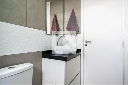 Apartamento à venda com 80m², 3 quartos e 2 vagas Apartamento à venda com 80m², 3 quartos e 2 vagasBanheiro da Suíte