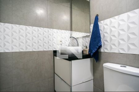 Apartamento à venda com 80m², 3 quartos e 2 vagas Apartamento à venda com 80m², 3 quartos e 2 vagasBanheiro