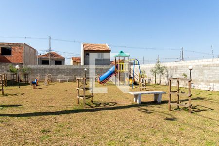 Casa para alugar com 120m², 2 quartos e 2 vagas Casa para alugar com 120m², 2 quartos e 2 vagasÁrea Comum - Playground