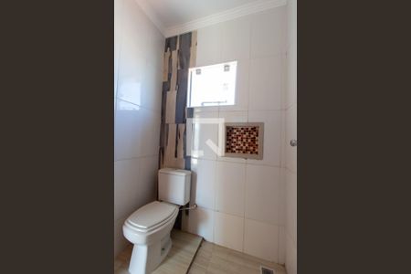 Casa para alugar com 120m², 2 quartos e 2 vagas Casa para alugar com 120m², 2 quartos e 2 vagasBanheiro Social