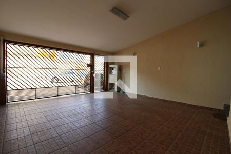 Casa à venda com 175m², 3 quartos e 2 vagasGaragem