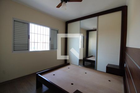 Casa à venda com 175m², 3 quartos e 2 vagasQuarto 2