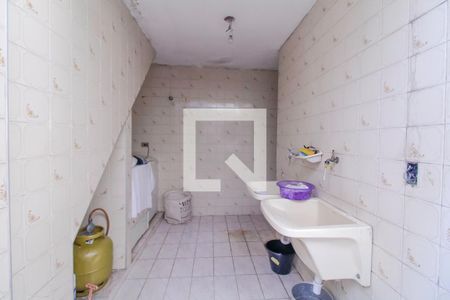 Casa à venda com 180m², 3 quartos e 3 vagas Casa à venda com 180m², 3 quartos e 3 vagasÁrea de Serviço