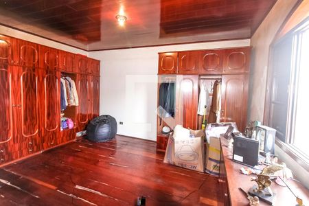 Casa à venda com 180m², 3 quartos e 3 vagas Casa à venda com 180m², 3 quartos e 3 vagasSuíte 3