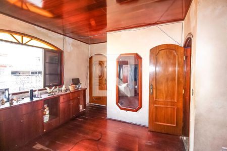 Casa à venda com 180m², 3 quartos e 3 vagas Casa à venda com 180m², 3 quartos e 3 vagasSuíte 3