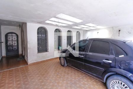 Casa à venda com 180m², 3 quartos e 3 vagas Casa à venda com 180m², 3 quartos e 3 vagasGaragem