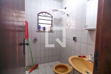 Casa à venda com 180m², 3 quartos e 3 vagas Casa à venda com 180m², 3 quartos e 3 vagasBanheiro de Serviço