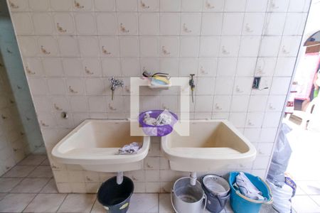 Casa à venda com 180m², 3 quartos e 3 vagas Casa à venda com 180m², 3 quartos e 3 vagasÁrea de Serviço