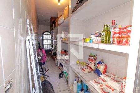 Casa à venda com 180m², 3 quartos e 3 vagas Casa à venda com 180m², 3 quartos e 3 vagasDespensa