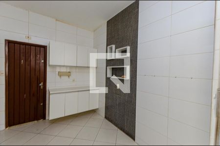 Apartamento à venda com 110m², 2 quartos e sem vaga Apartamento à venda com 110m², 2 quartos e sem vagaCozinha