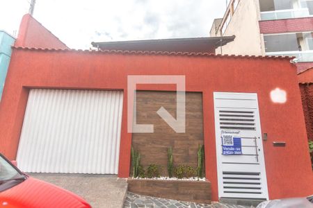 Casa à venda com 237m², 4 quartos e 3 vagasFachada
