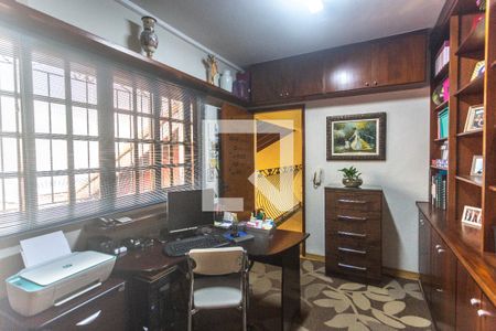 Casa à venda com 237m², 4 quartos e 3 vagasOffice