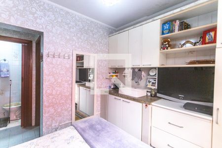 Casa à venda com 237m², 4 quartos e 3 vagasSuíte 2