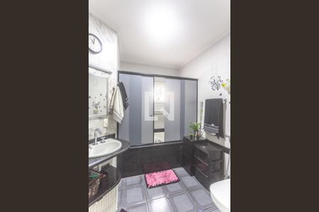 Casa à venda com 237m², 4 quartos e 3 vagasBanheiro suíte 1