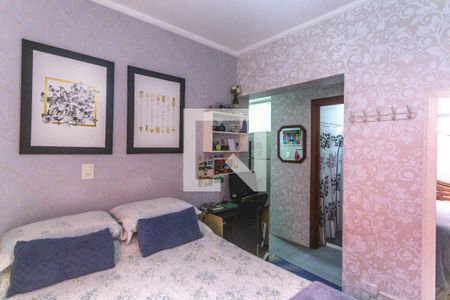 Casa à venda com 237m², 4 quartos e 3 vagasSuíte 2