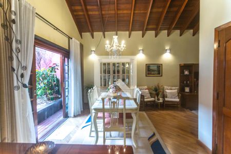 Sala de estar de casa à venda com 4 quartos, 237m² em Anchieta, São Bernardo do Campo