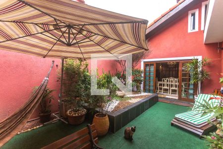 Casa à venda com 237m², 4 quartos e 3 vagasQuintal