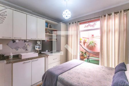 Casa à venda com 237m², 4 quartos e 3 vagasSuíte 2