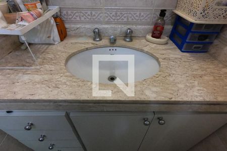 Apartamento à venda com 175m², 3 quartos e 4 vagasBanheiro da Suíte 2