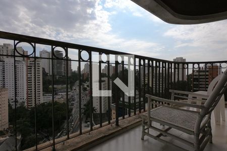 Apartamento à venda com 175m², 3 quartos e 4 vagasVaranda da Sala