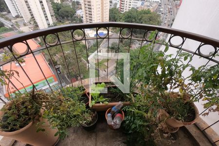 Apartamento à venda com 175m², 3 quartos e 4 vagasSuíte 2 _ Varanda