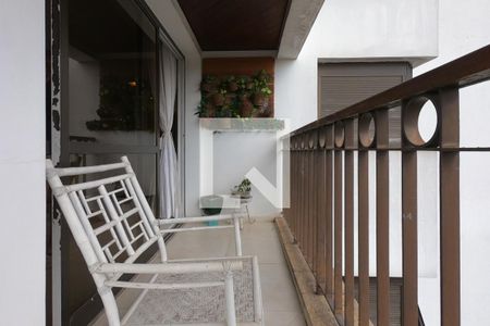 Apartamento à venda com 175m², 3 quartos e 4 vagasVaranda da Sala