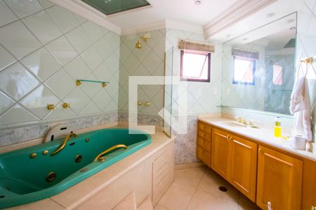 Apartamento para alugar com 170m², 3 quartos e 2 vagasBanheiro do quarto 1