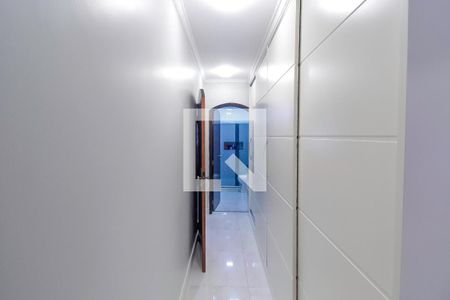 Corredor de casa à venda com 4 quartos, 130m² em Vila Tolstoi, São Paulo
