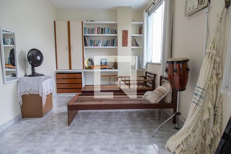 Casa de condomínio à venda com 240m², 4 quartos e 2 vagasSuíte da edícula