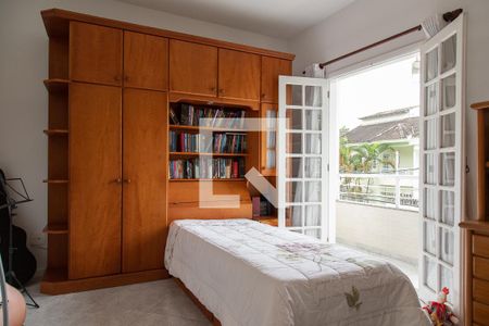 Casa de condomínio à venda com 240m², 4 quartos e 2 vagasSuíte 1