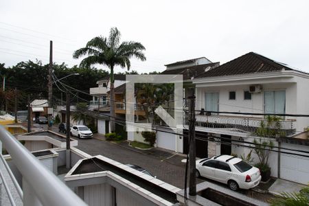 Casa de condomínio à venda com 240m², 4 quartos e 2 vagasVaranda da suíte 1