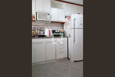 Casa de condomínio à venda com 240m², 4 quartos e 2 vagasCozinha 
