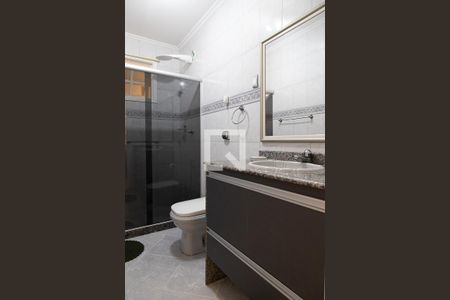 Casa de condomínio à venda com 240m², 4 quartos e 2 vagasBanheiro social 